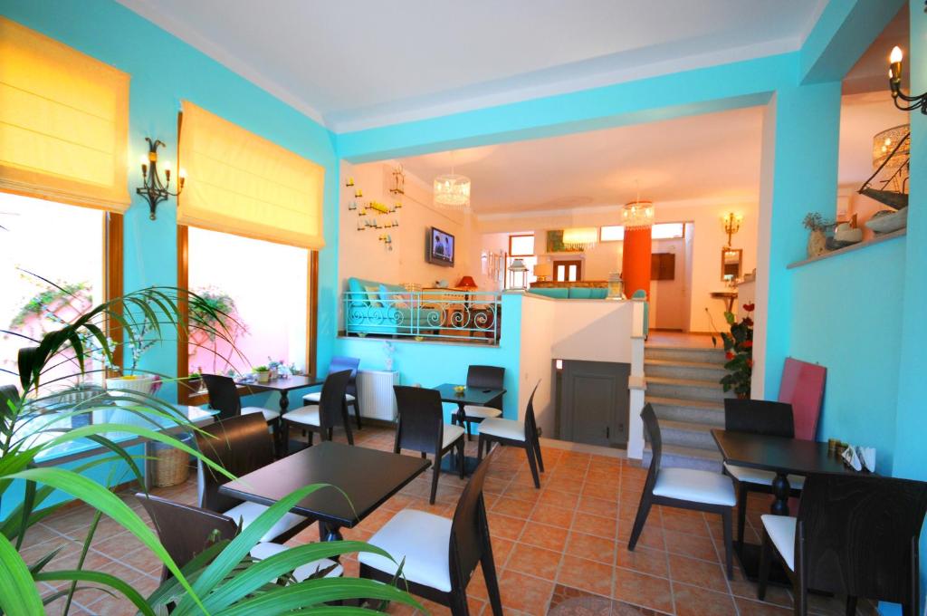 Aethrio Guesthouse room 1